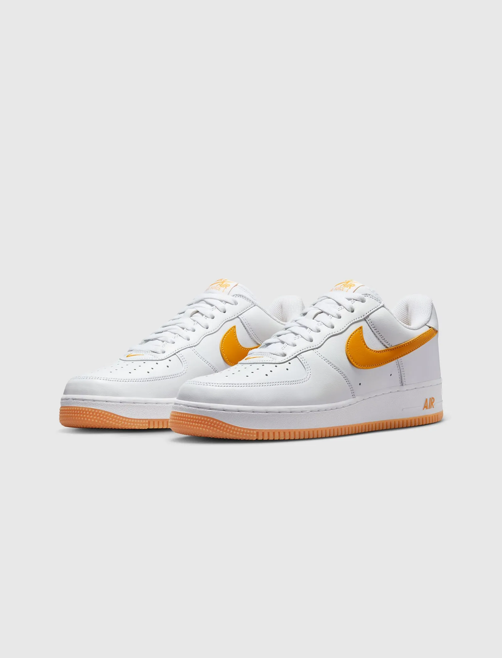 AIR FORCE 1 LOW WATERPROOF "UNIVERSITY GOLD"