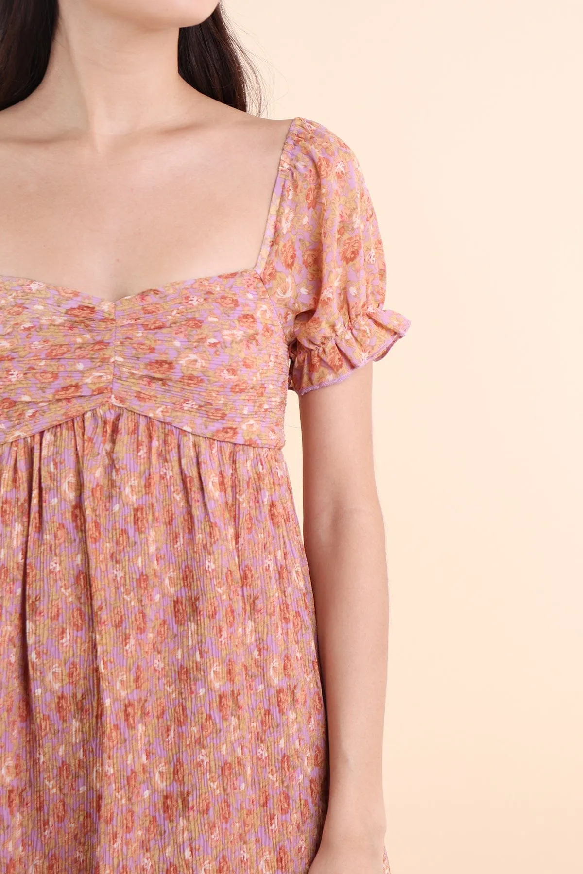 AMARA CRINKLED VINTAGE FLORAL DRESS IN LILAC/CARAMEL