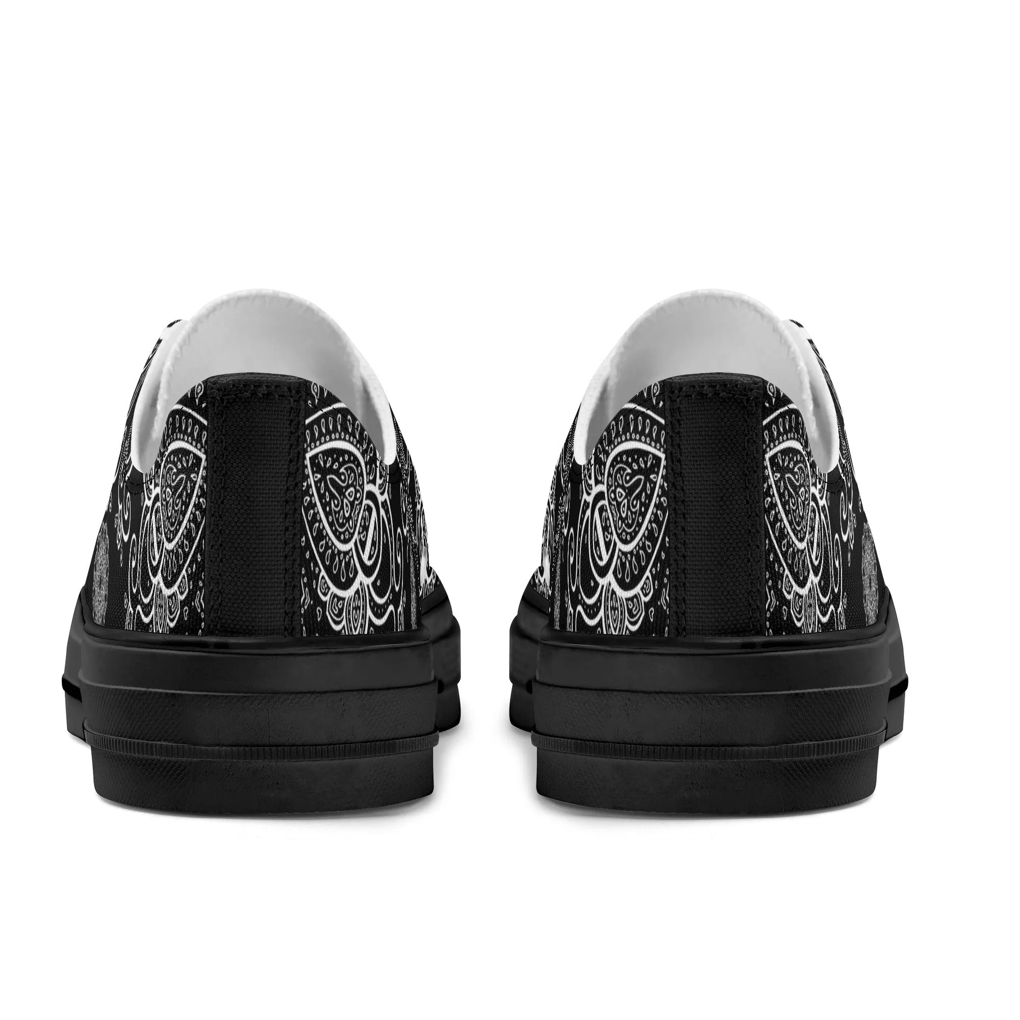 Black & White Abstract Design Pattern - Womens Classic Low Top Canvas Shoes for Footwear Lovers