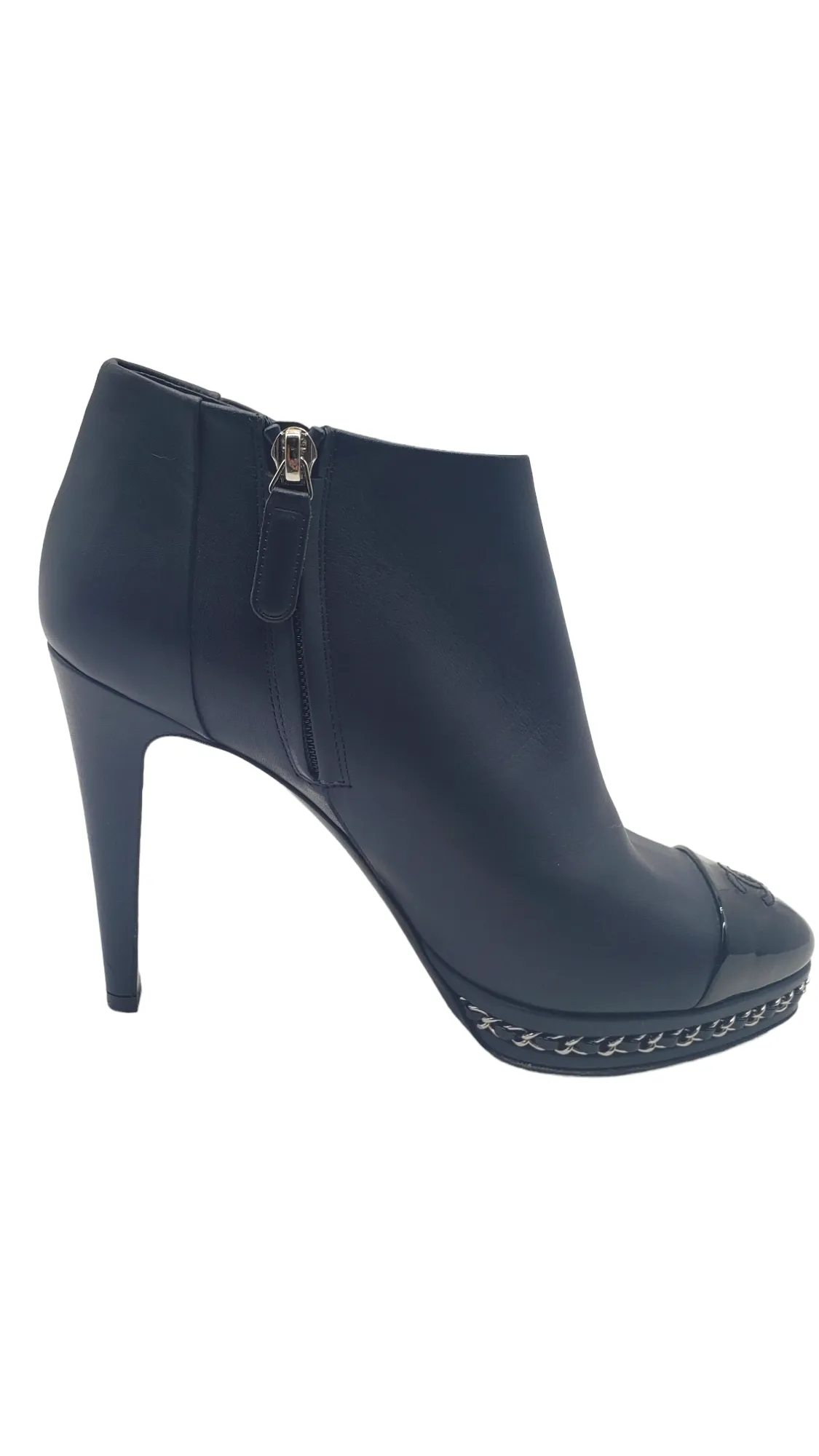 Chanel Navy/Black CC Cap Toe Chain Size 38 Booties