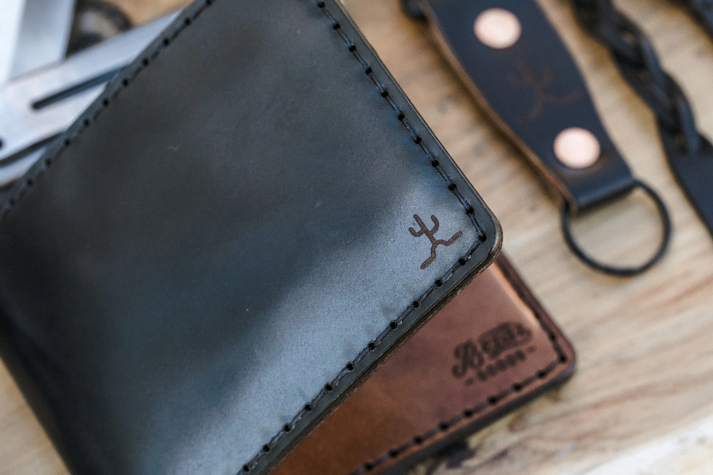 Classic 6 Bifold // Black Cordovan