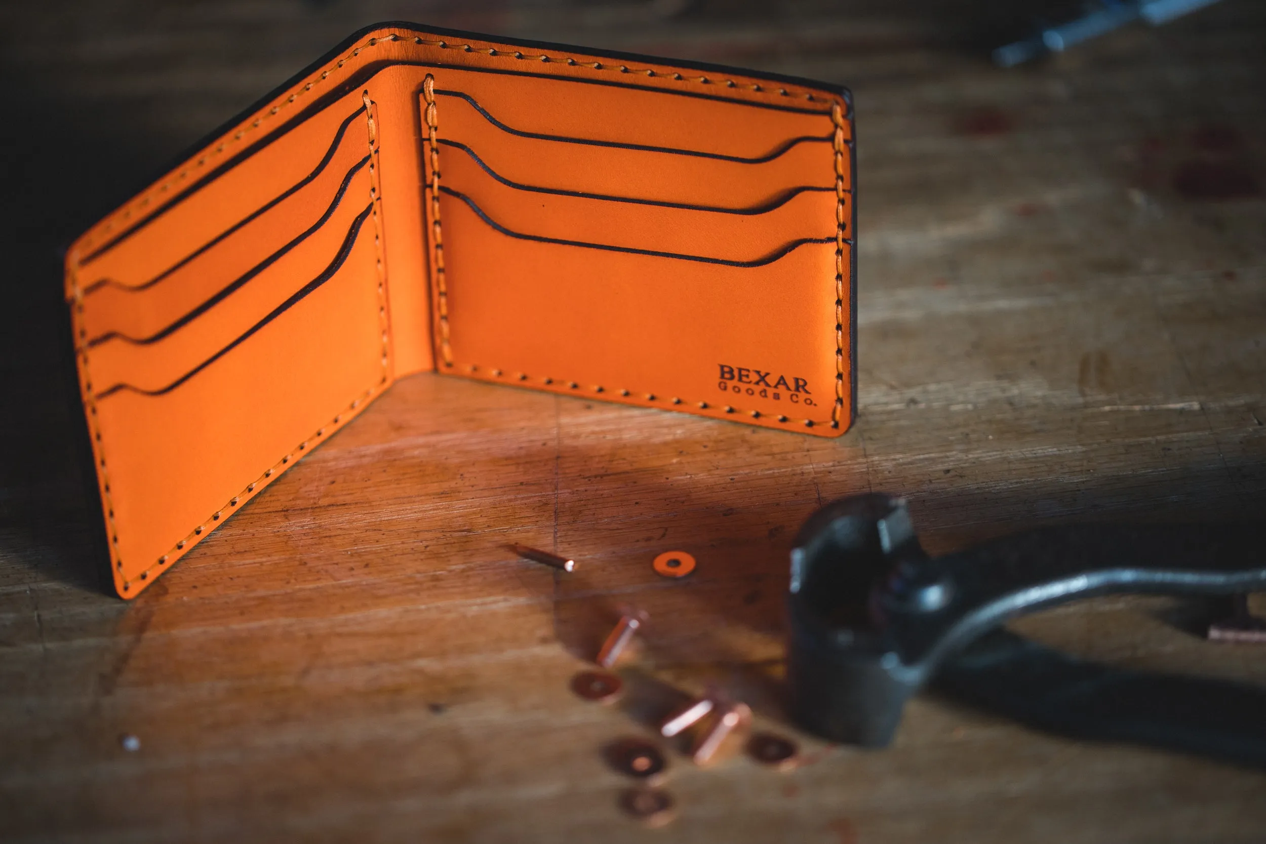 Classic 6 Bifold // S.O.S