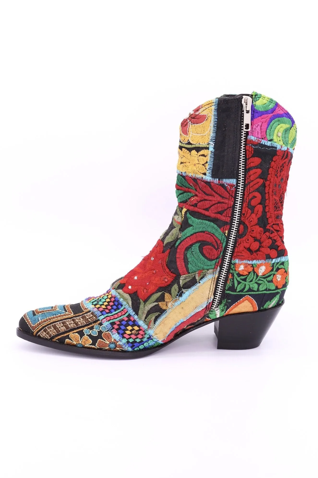 EMBROIDERED PATCHWORK BOOTS GINALYN (BLACK)