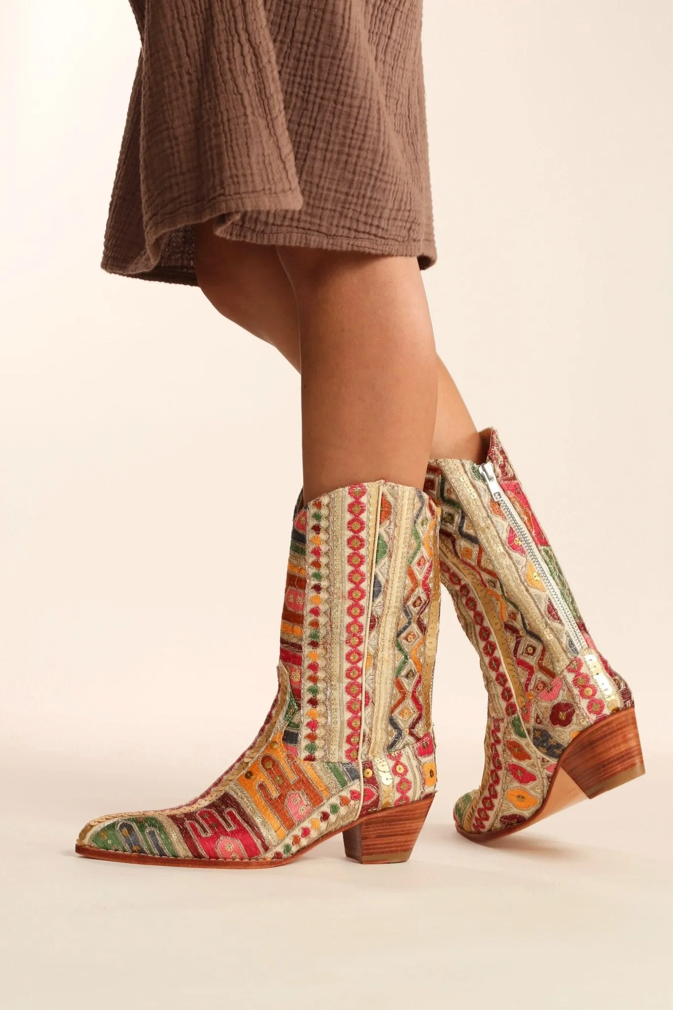 EMBROIDERED WESTERN BOOTS SILK LAFATA