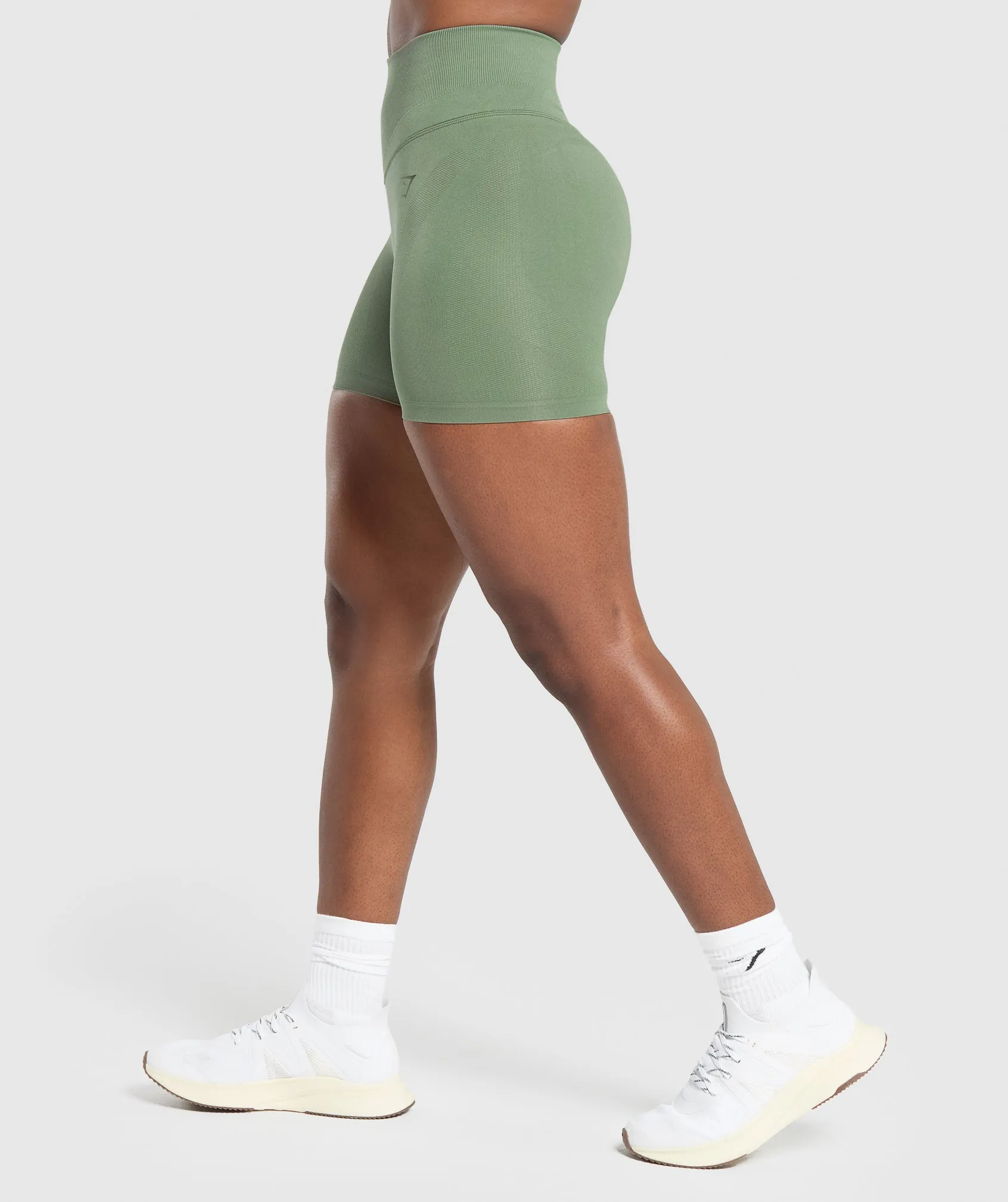 Gymshark Activate Seamless Shorts - Force Green