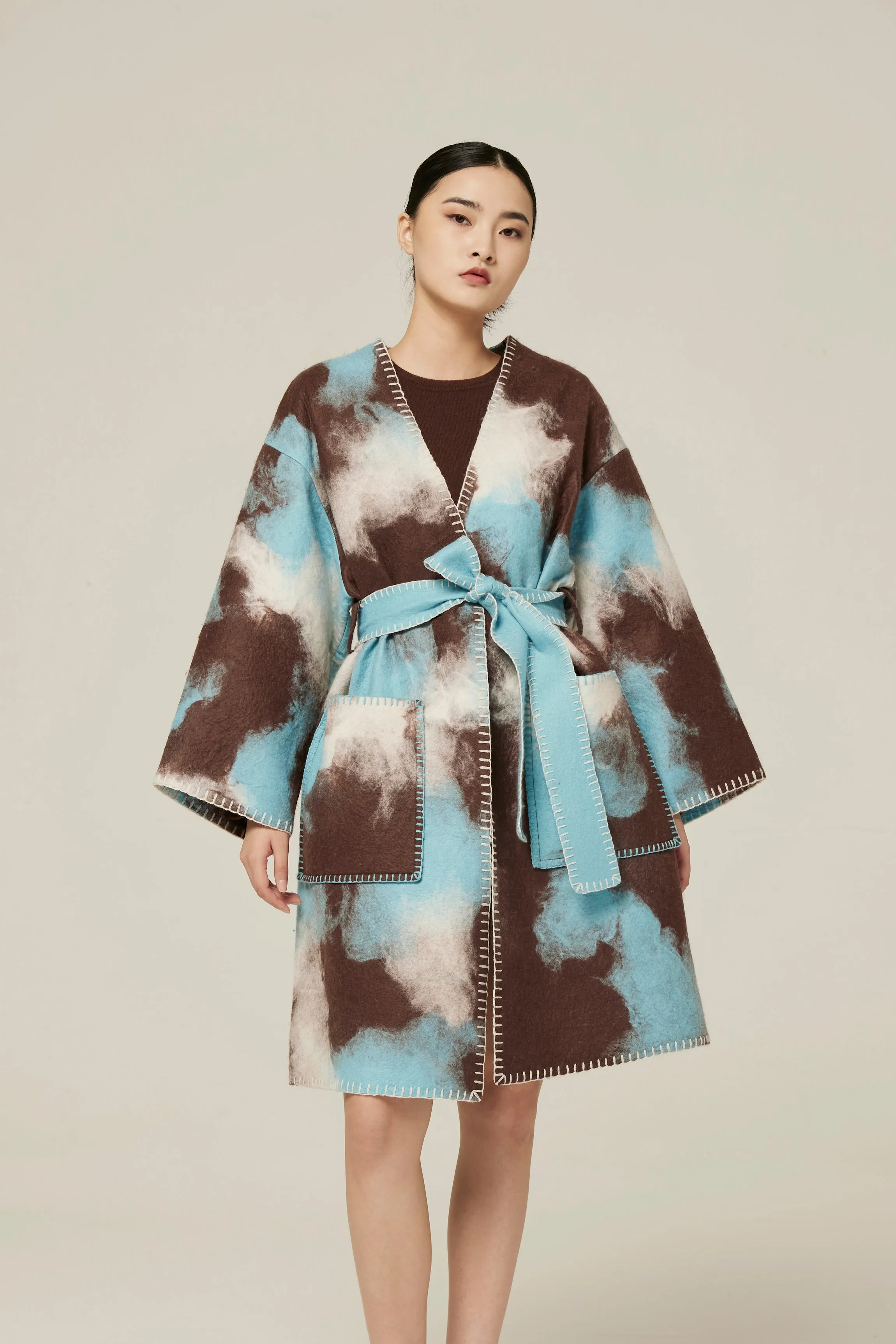 Handcrafted felt coat joint with cashmere and silk