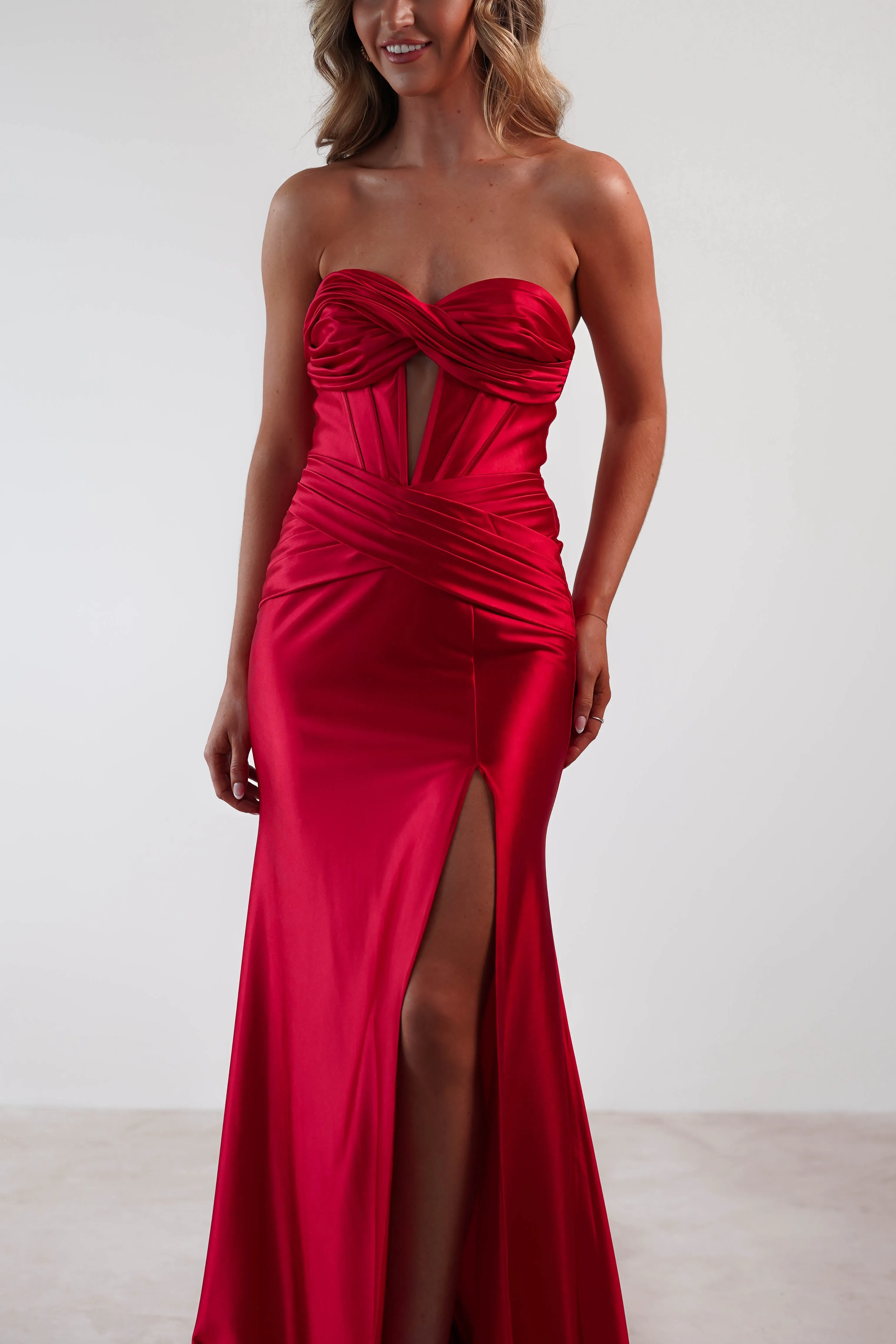 Karra Bodycon Strapless Gown | Red