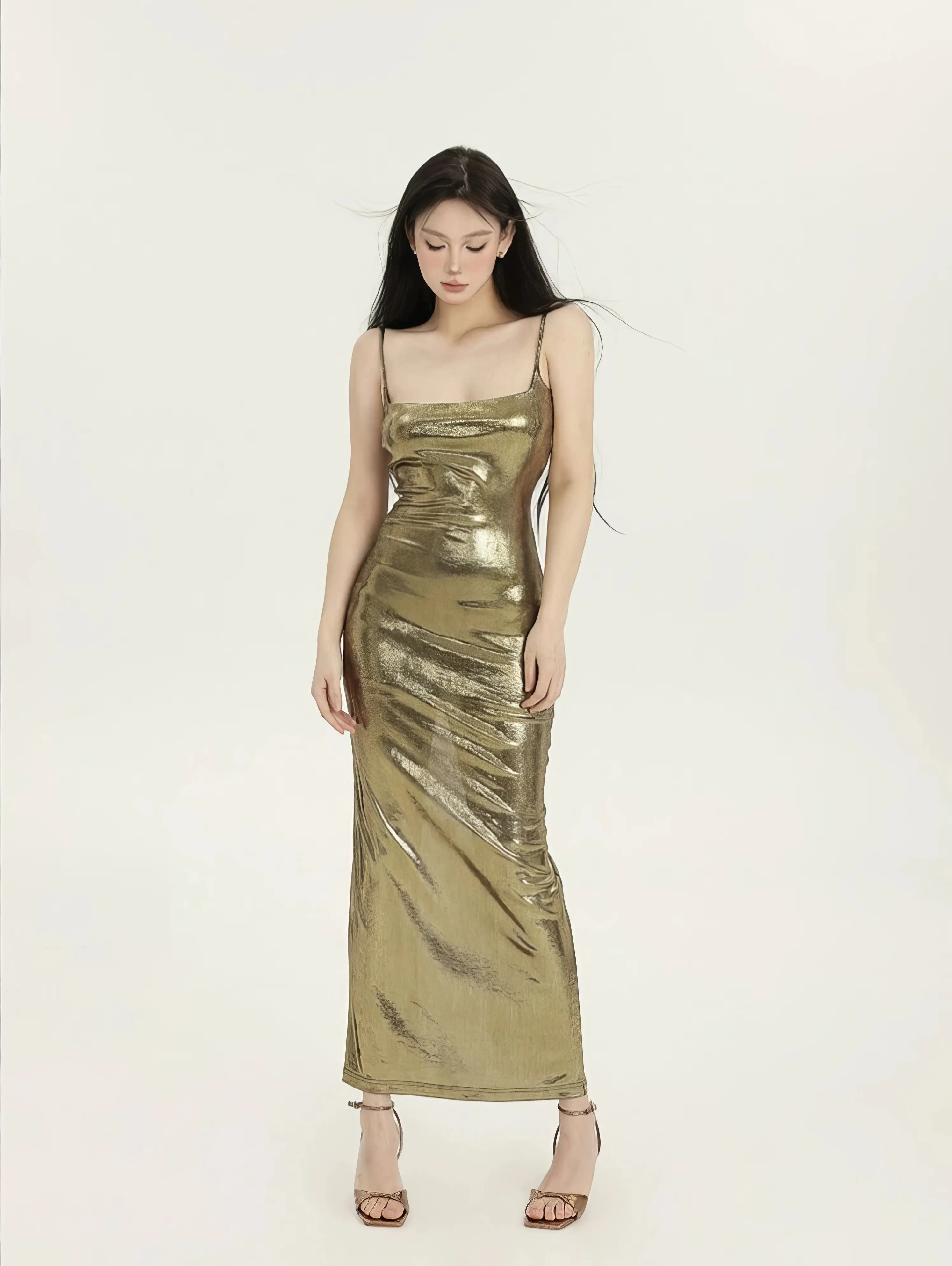 Metallic Sheen Sleeveless Low-Neck Maxi Dress