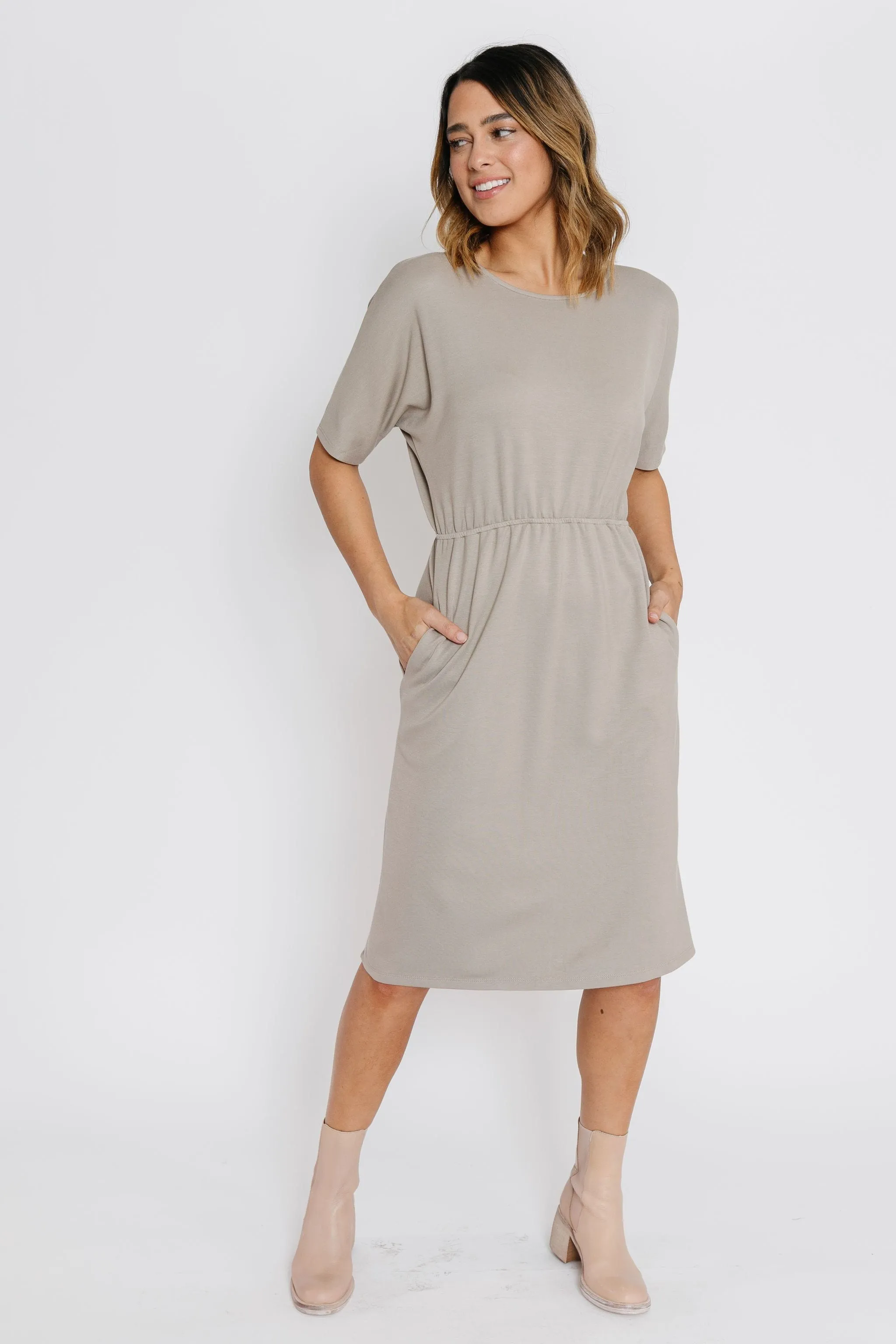 Susan Dress in Khaki